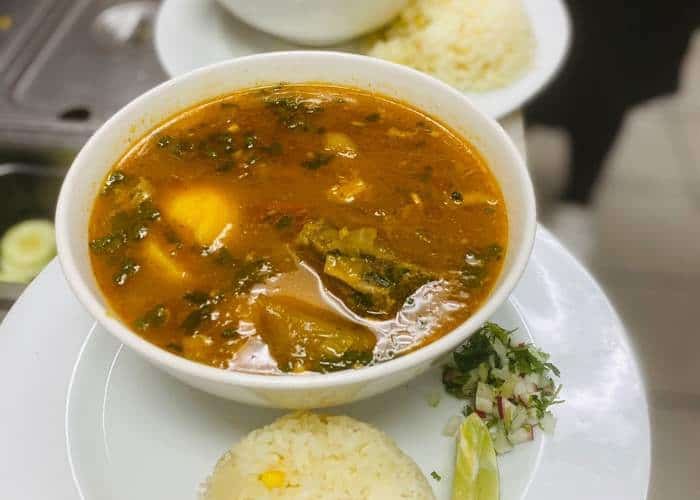 Sopa de pollo